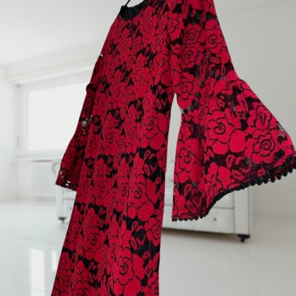 NWT Red Floral Lace Bell Sleeve Dress | Lined | Romantic Stretchy Fit | Size L - Picture 6 of 11